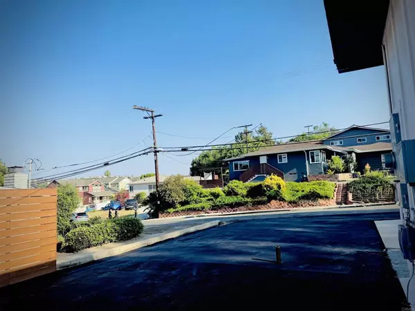 La Mesa, CA 91942,7118 Stanford AVE