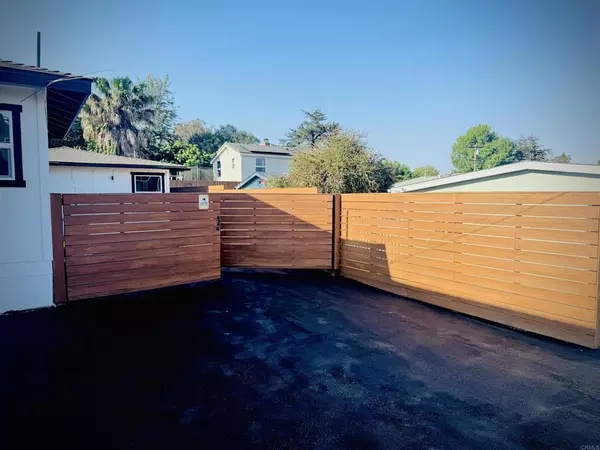La Mesa, CA 91942,7118 Stanford AVE