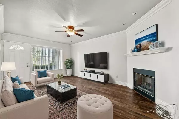 San Diego, CA 92115,4775 Seminole DR #105