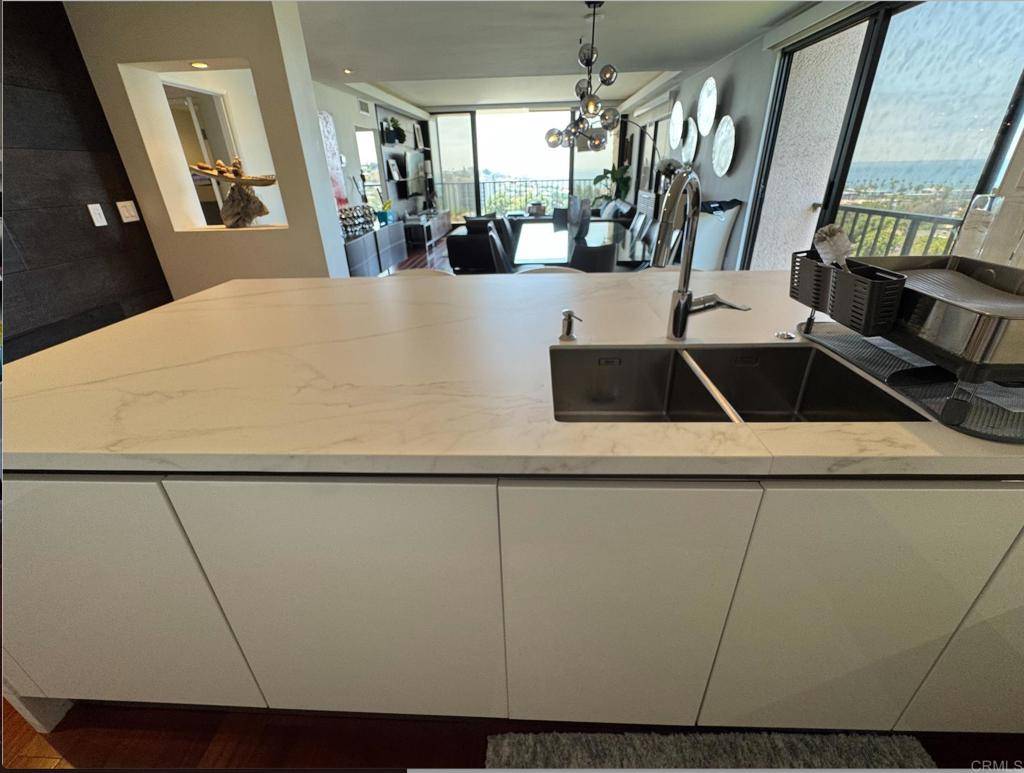 La Jolla, CA 92037,2500 Torrey Pines RD #805