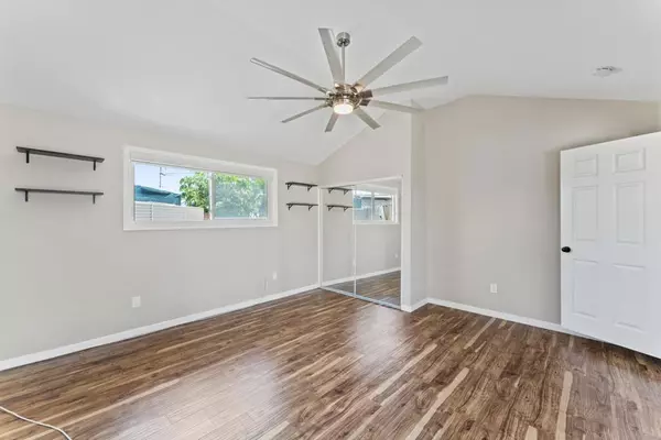 La Mesa, CA 91942,8195 Chaz PL