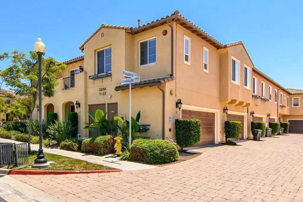 Chula Vista, CA 91915,2208 Pasadena CT #12