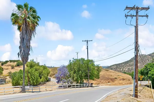 El Cajon, CA 92019,0 Harbison Canyon RD