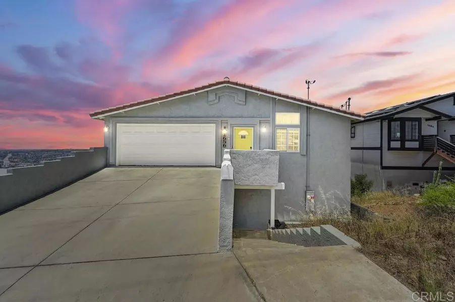 1656 Maria AVE, Spring Valley, CA 91977