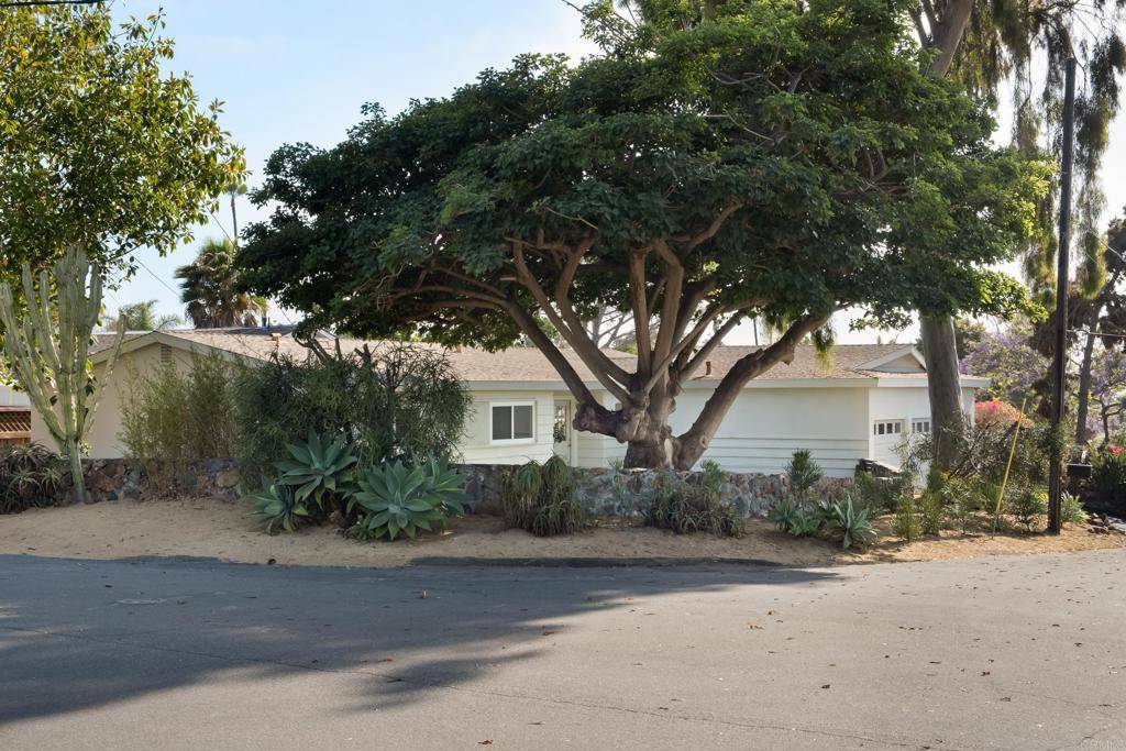 Cardiff By The Sea, CA 92007,835 Cathy LN