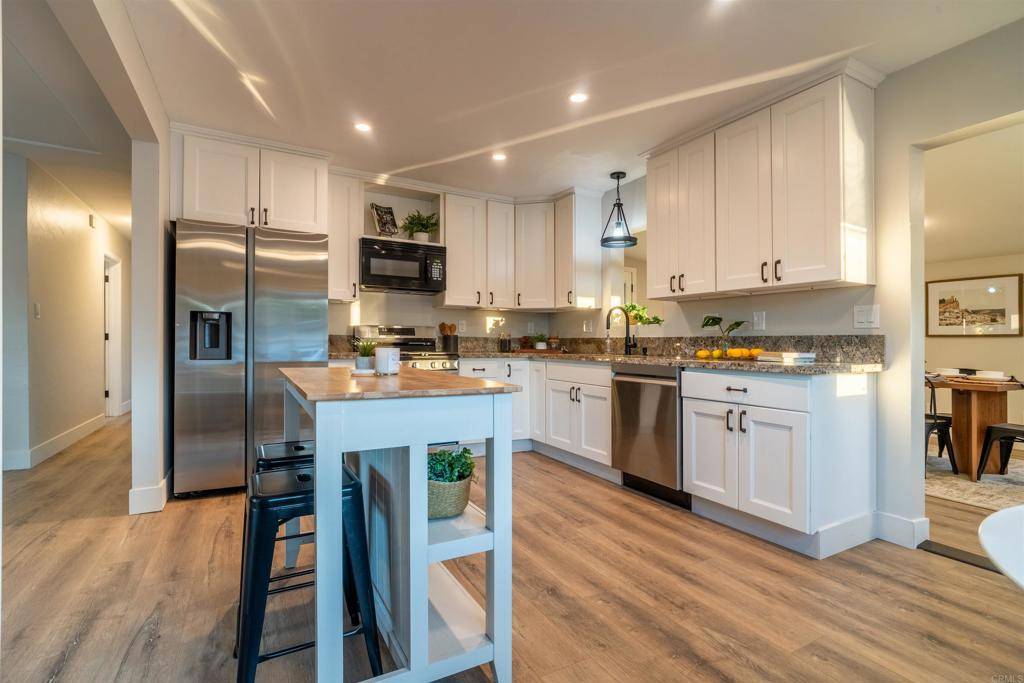 Lakeside, CA 92040,9166 Creekford DR