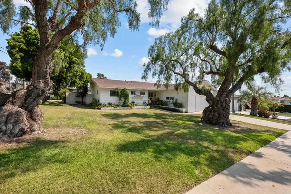 102 Sierra WAY, Chula Vista, CA 91911