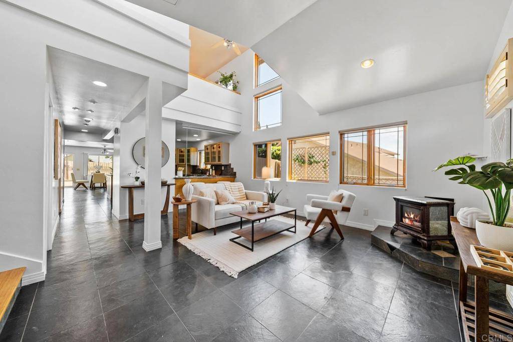 7439 Carrie Ridge WAY, San Diego, CA 92139