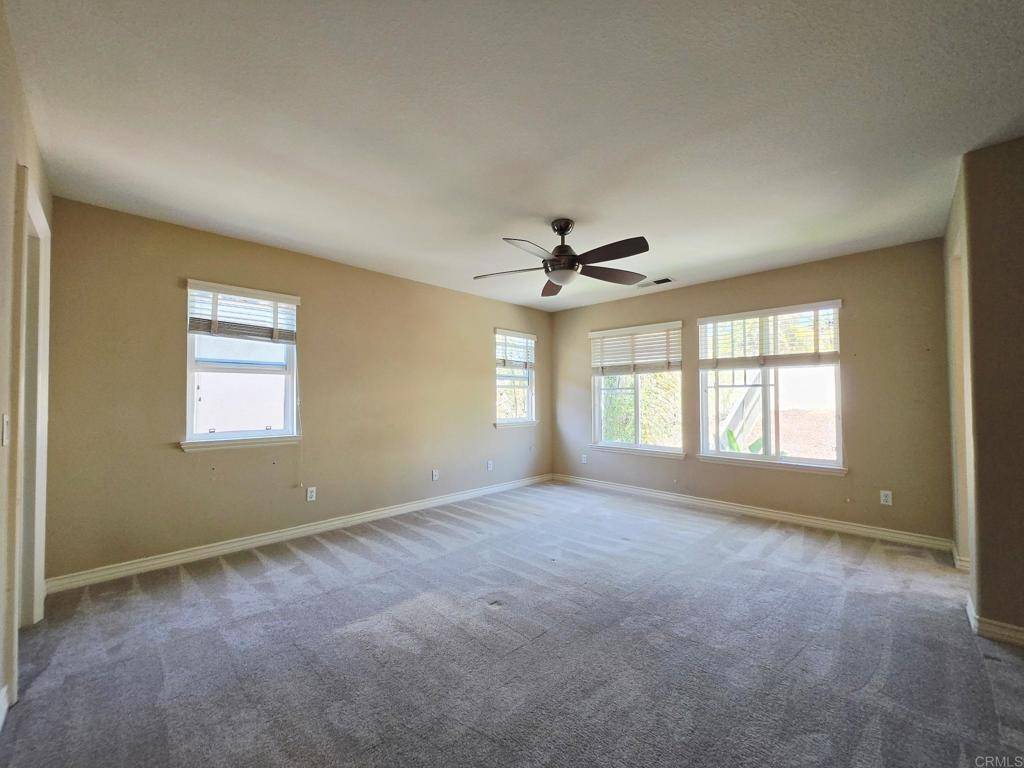 Chula Vista, CA 91915,2811 Bear Valley RD