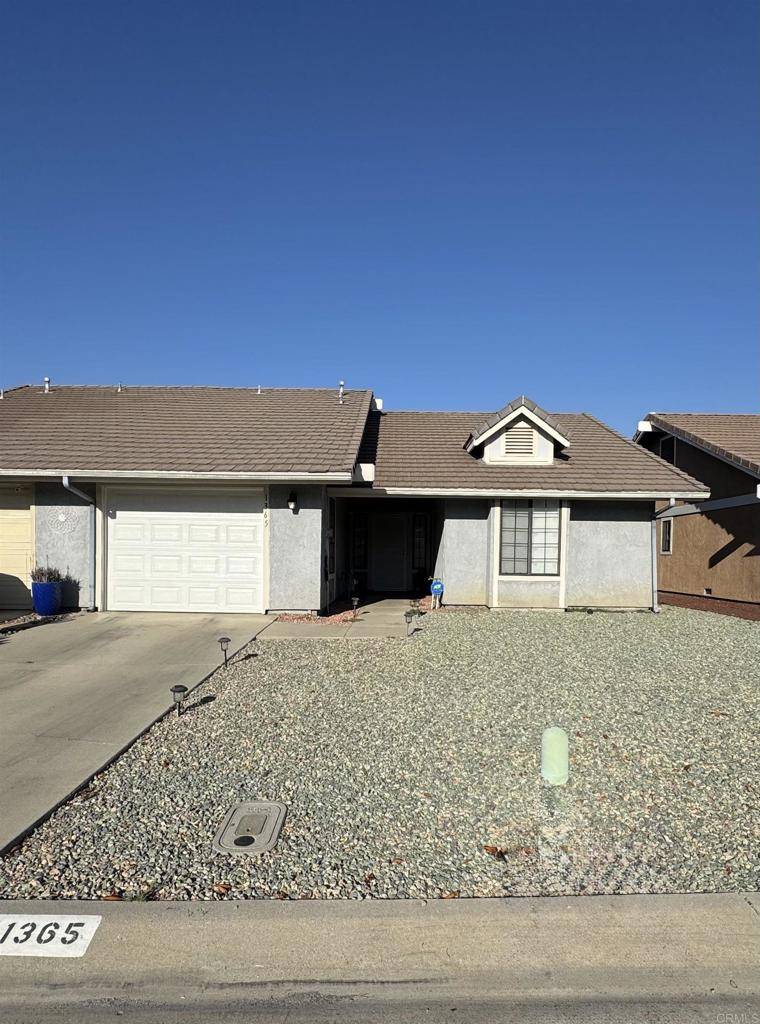 1365 Yorktown CIR, San Jacinto, CA 92583