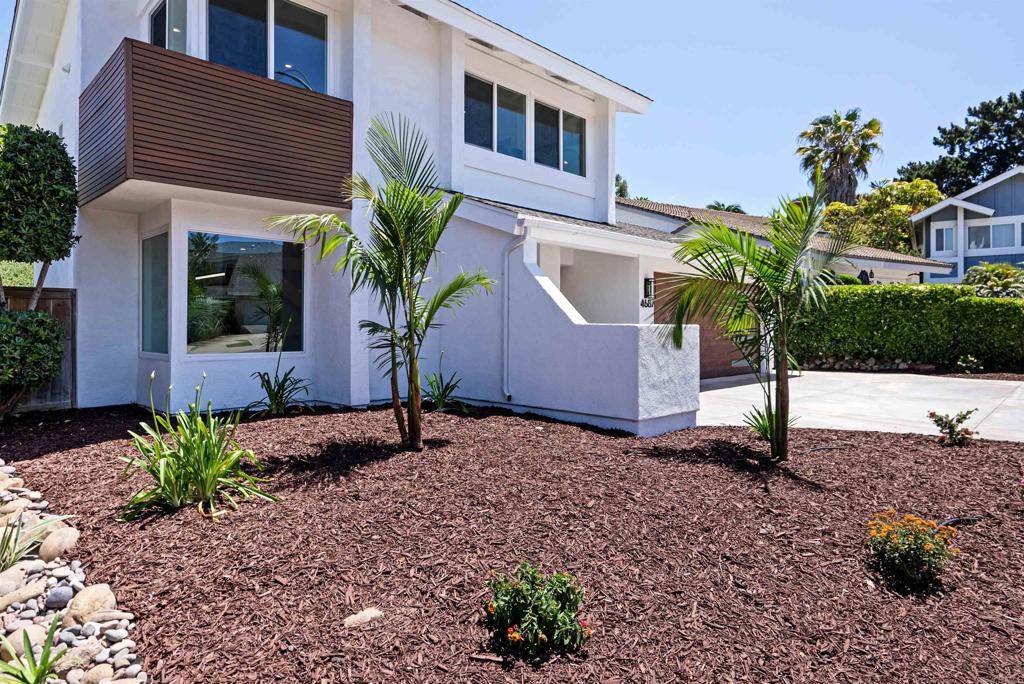 San Diego, CA 92117,4687 Murat Ct
