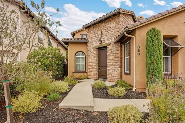 San Marcos, CA 92078,880 Summer Moon RD
