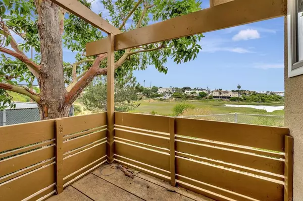 San Diego, CA 92110,2666 Worden #8