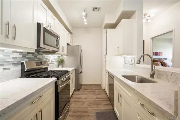 San Diego, CA 92130,3550 Caminito El Rincon #69