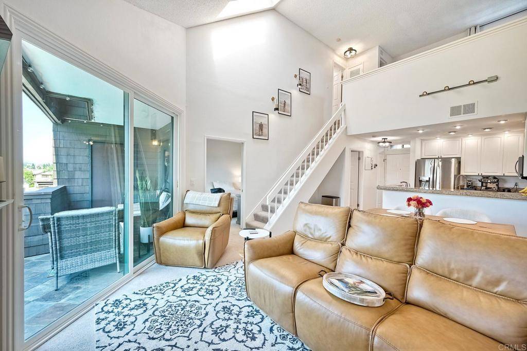 4435 Nobel DR #8, San Diego, CA 92122