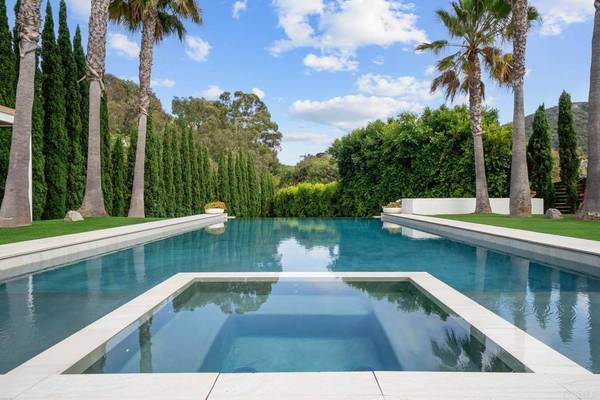 7713 Esterel Dr, La Jolla, CA 92037