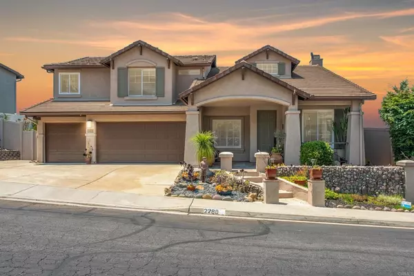Alpine, CA 91901,2288 Boulders Ct