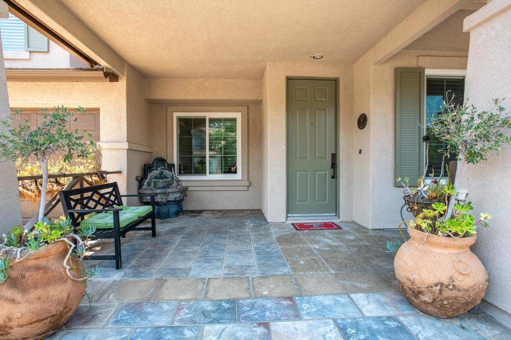 Alpine, CA 91901,2288 Boulders Ct