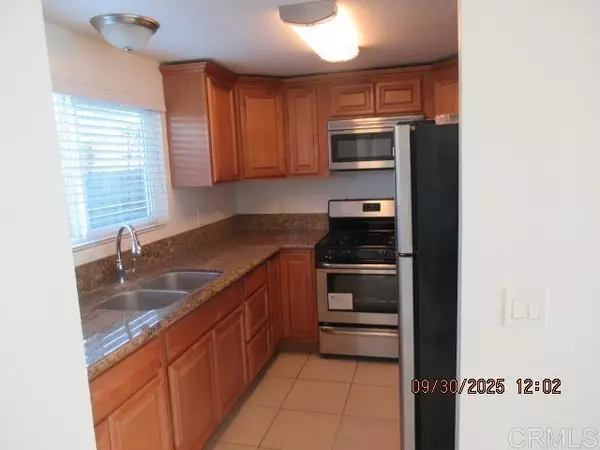 Imperial Beach, CA 91932,567 Florida ST #A