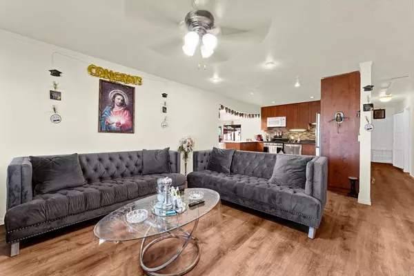 El Cajon, CA 92020,233 Joyce ST