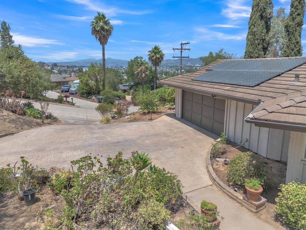 El Cajon, CA 92020,1345 Hardin DR