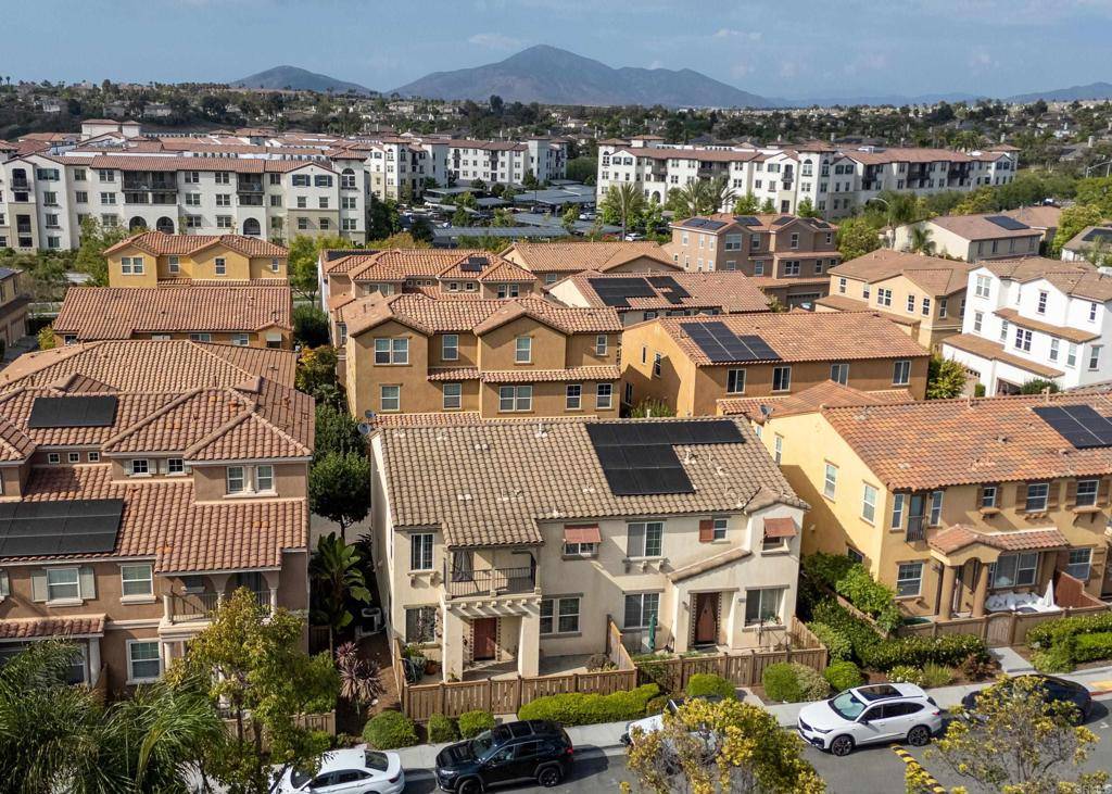 Chula Vista, CA 91913,1556 Corte Barcelona #1