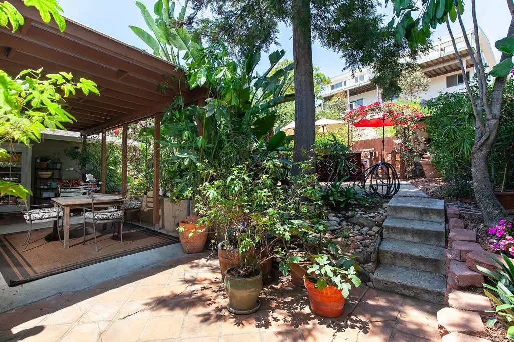 La Mesa, CA 91942,8420 Porter Hill Terrace