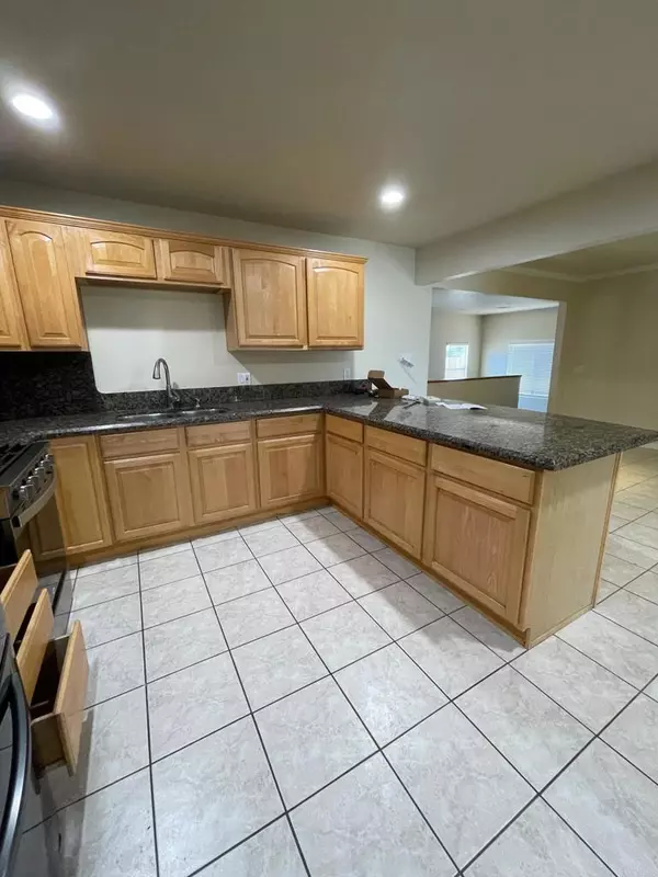 Chula Vista, CA 91910,176 Millan ST