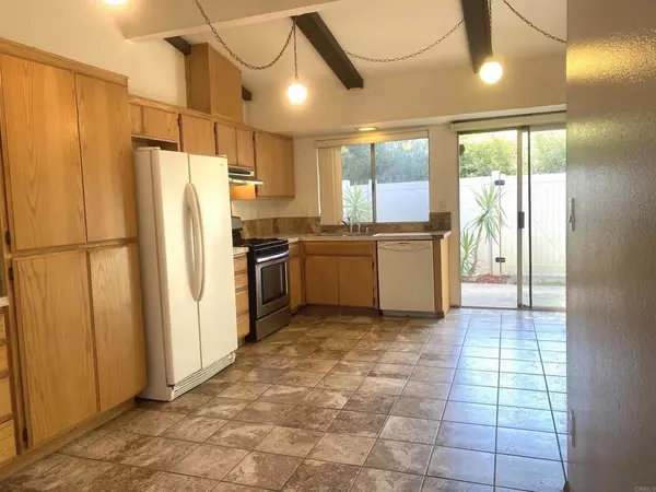 Lakeside, CA 92040,9058 Calle Lucia
