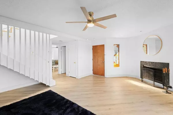 4971 Vista Pl #B, San Diego, CA 92116