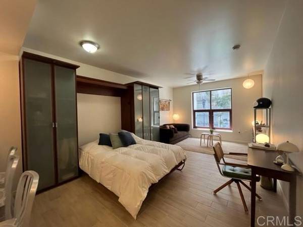 San Diego, CA 92101,1150 J st #222