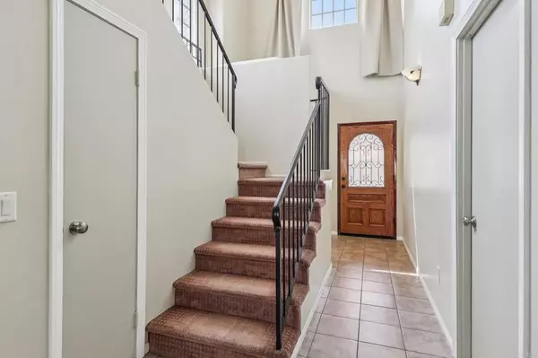 El Cajon, CA 92021,575 Granite