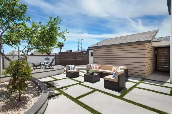 San Diego, CA 92123,2434 Moonstone DR