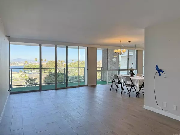 1820 Avenida del Mundo #306, Coronado, CA 92118