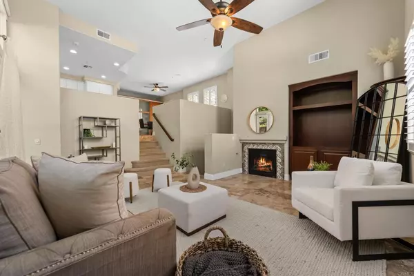 San Diego, CA 92108,2932 Villas WAY