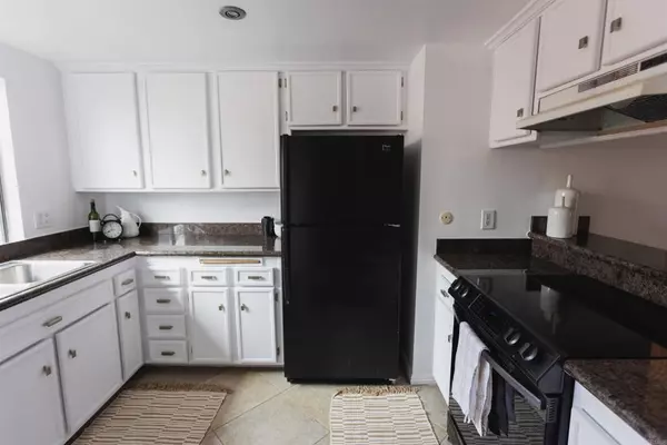 San Diego, CA 92102,1002 30th Street