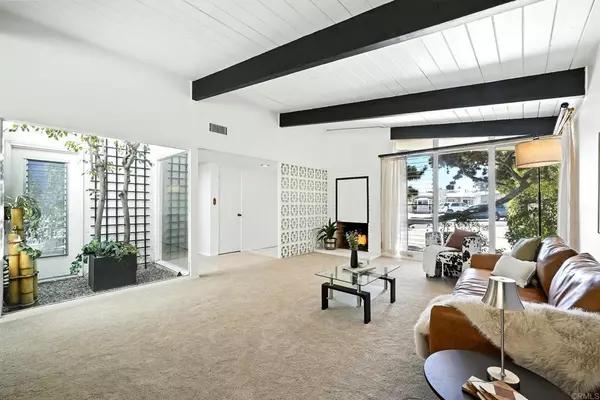 San Diego, CA 92123,2347 Greenwing DR