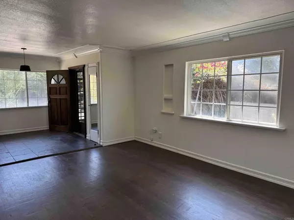 National City, CA 91950,1341 E 4th ST