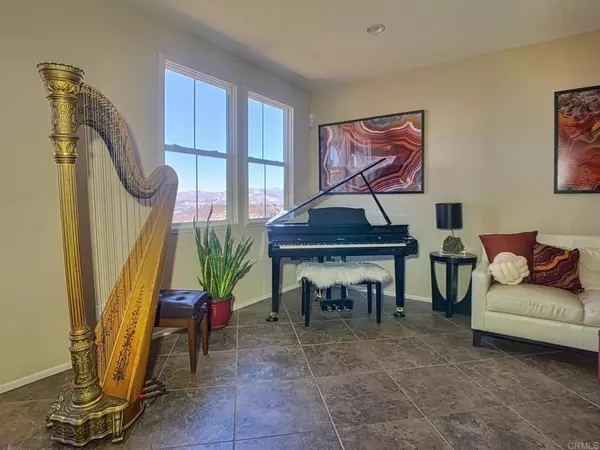 Santee, CA 92071,1710 Montilla