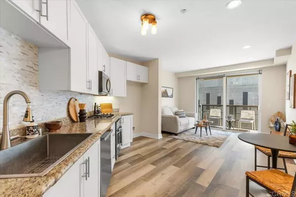 San Diego, CA 92101,1225 Island AVE #611