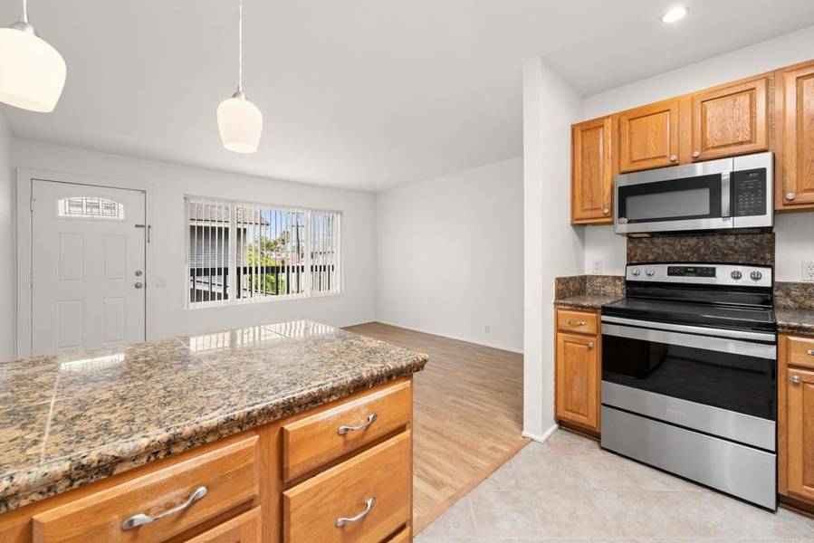 4329 Central Ave #Apt 5, San Diego, CA 92105