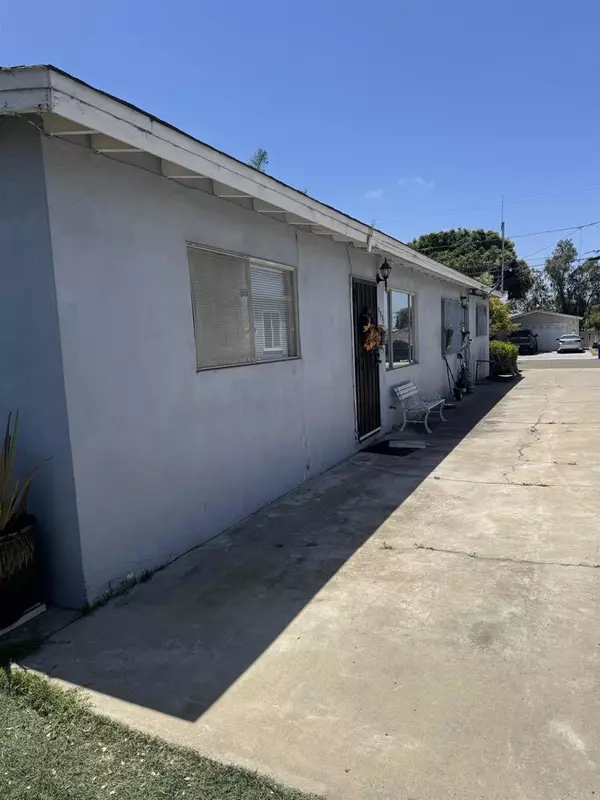 Chula Vista, CA 91911,1155 57 Twin Oaks AVE
