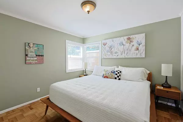 Coronado, CA 92118,518 5th ST
