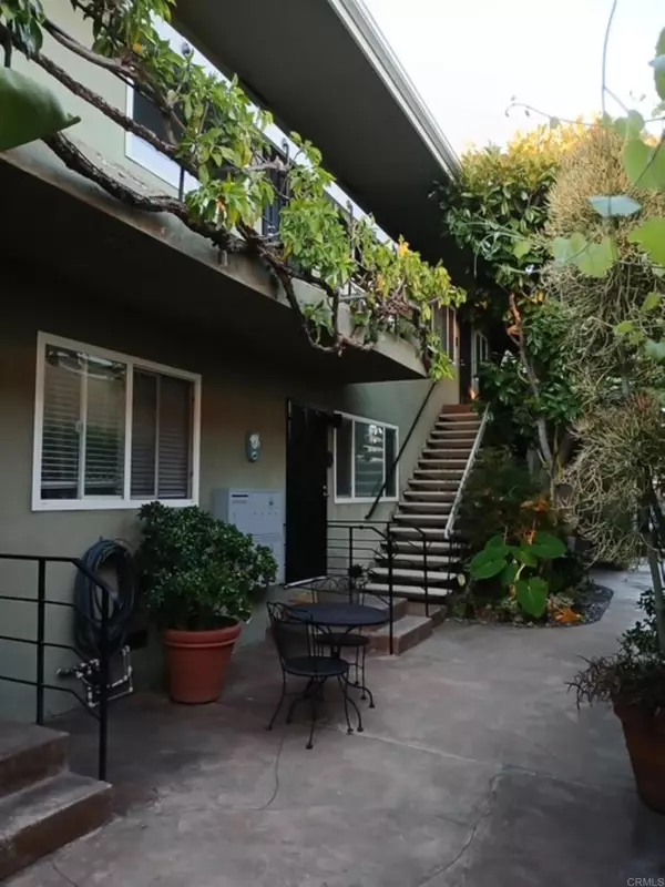 San Diego, CA 92104,4381 Oregon ST #6