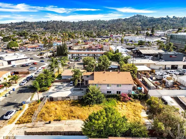 El Cajon, CA 92020,578 Millar AVE