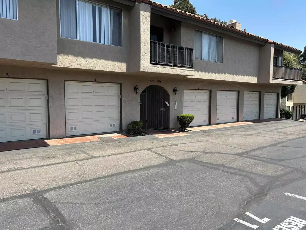 San Marcos, CA 92069,1120 Grape ST