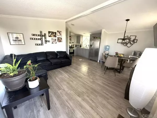 Clairemont Mesa, CA 92117,6460 Convoy CT #185