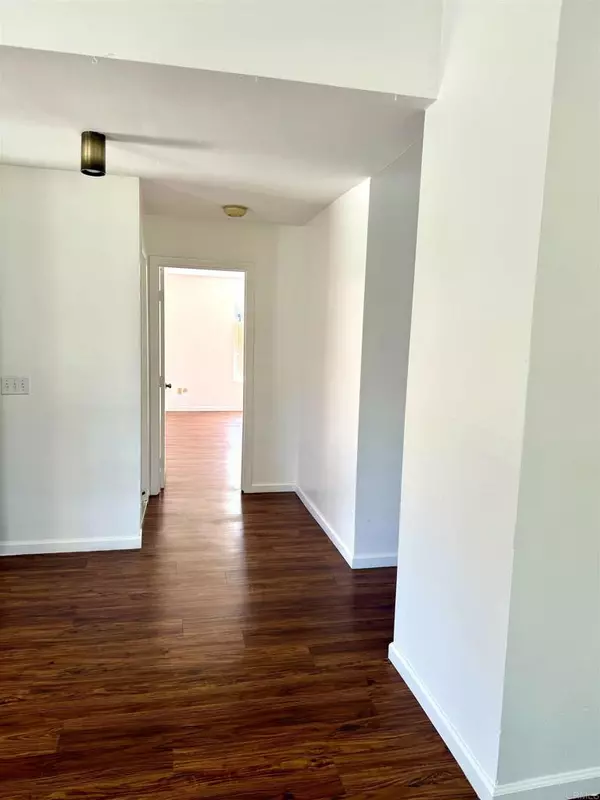 El Cajon, CA 92021,9366 Flinn