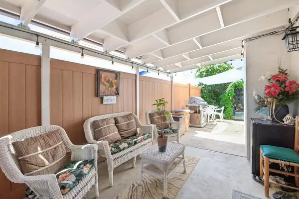 Santee, CA 92071,10005 WHITE PINE LN