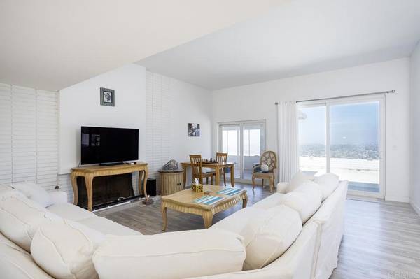 La Mesa, CA 91941,8030 Eastridge DR